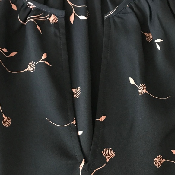 JOIE Floral Split Neck Blouse Black Pink Coral Top Women’s Size X-Large Size 1X - Picture 16 of 16